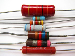 Использование резистора