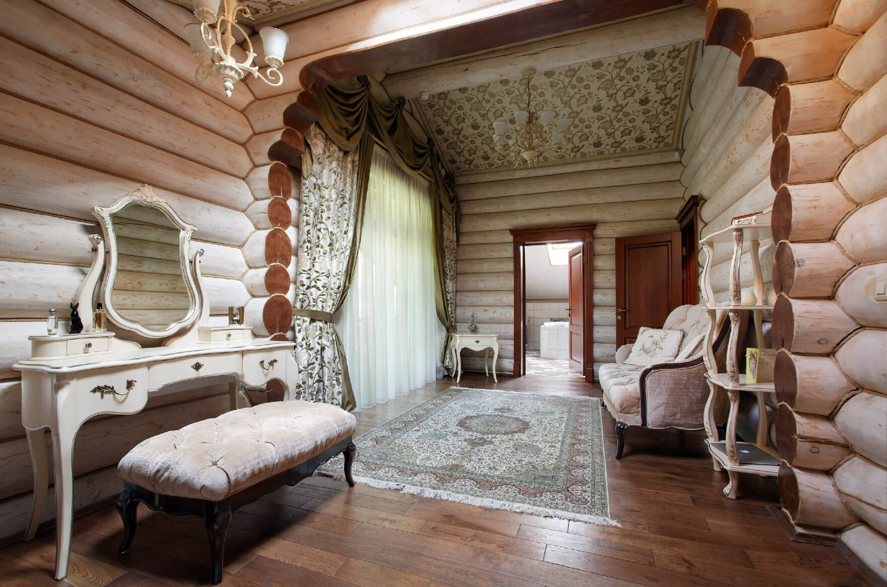 белый деревянный домик